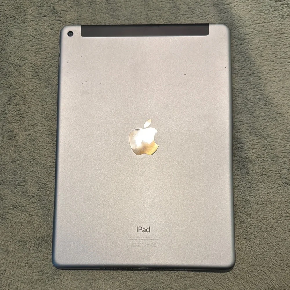 iPad Air 2(WiFi only) 5gbs from 2014